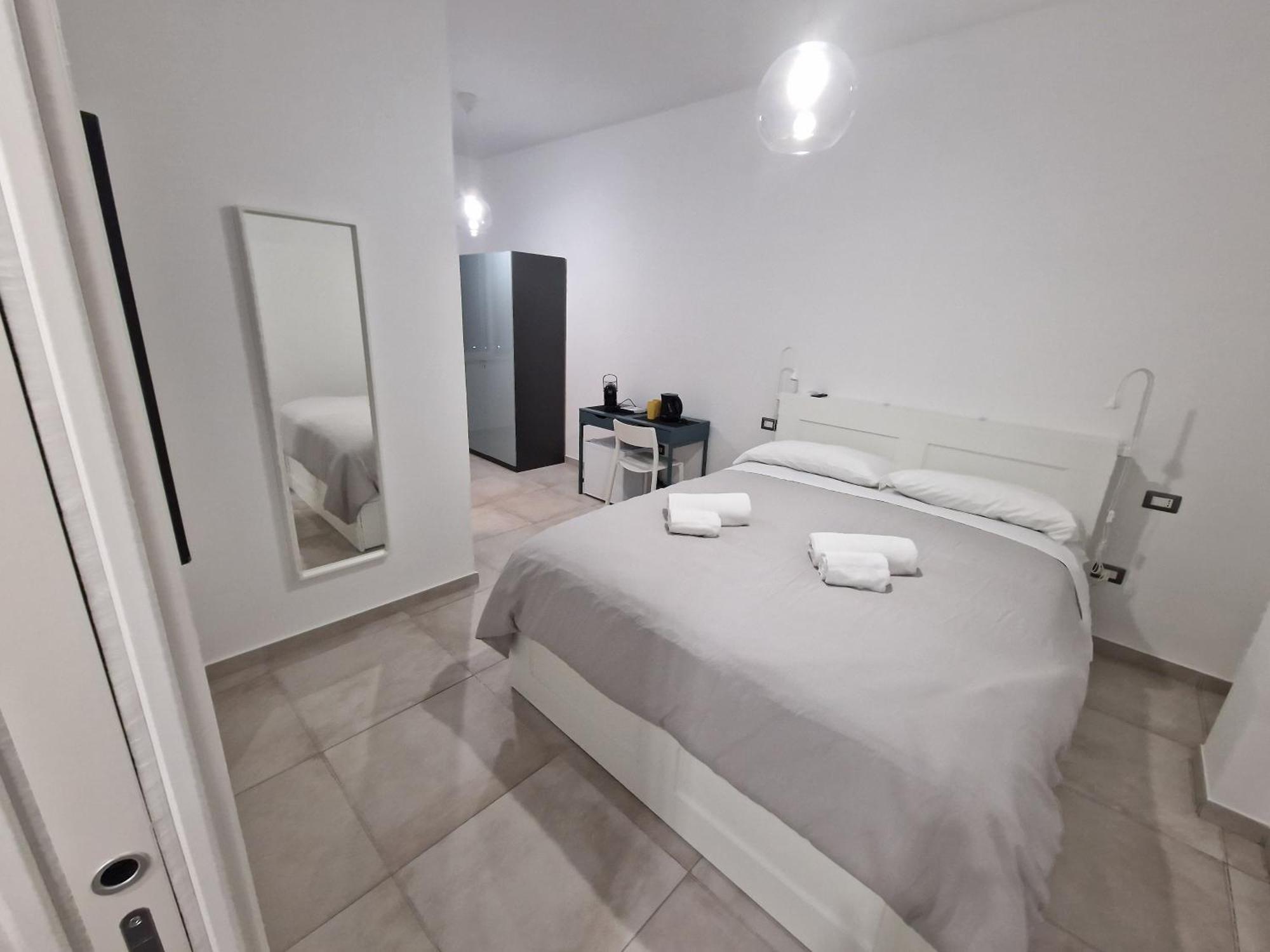 Neapolitan Skyscraper Suites Экстерьер фото